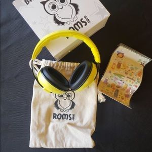 Baby canceling noise ear muffs